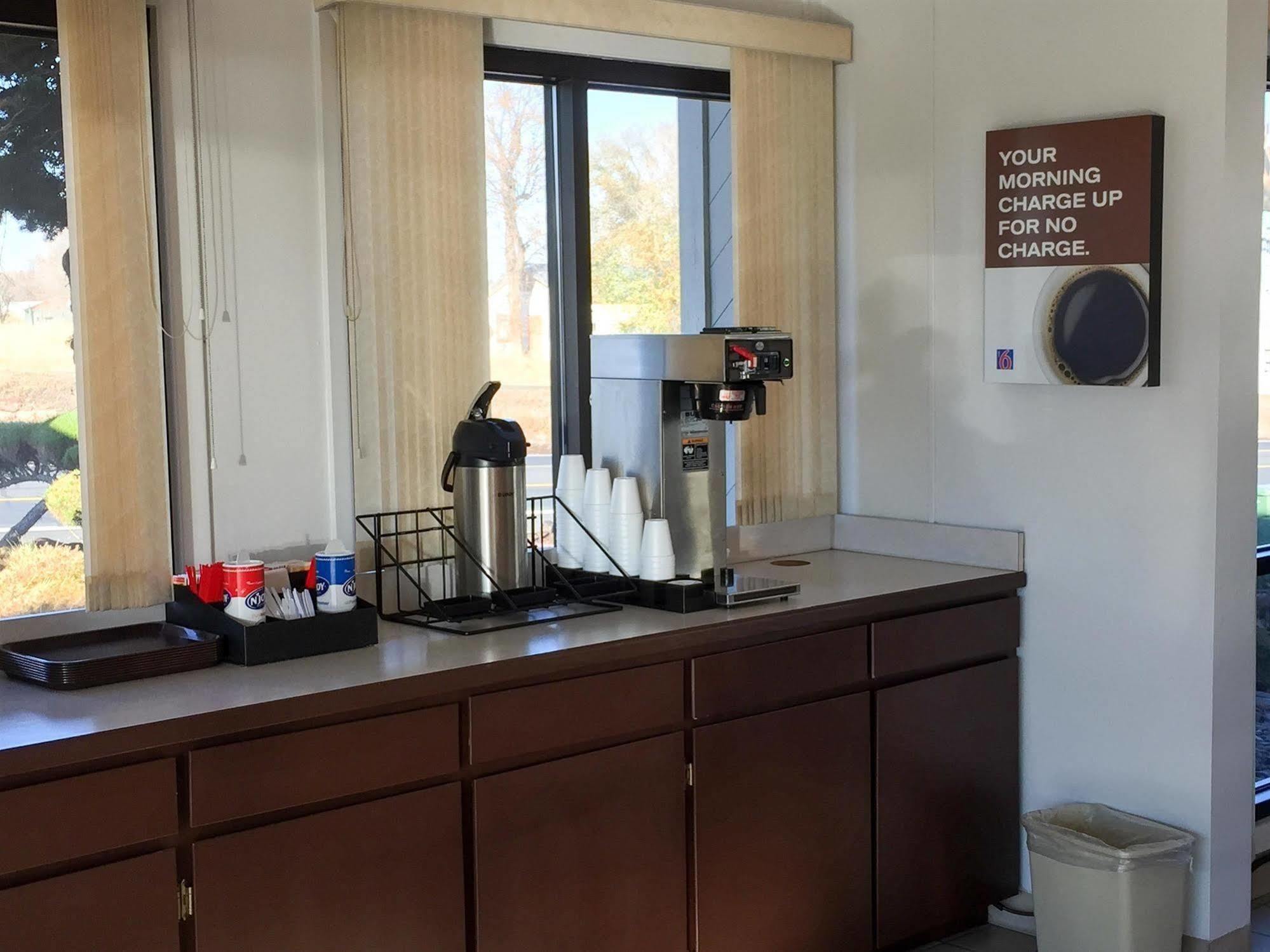 Motel 6-Madras, Or Екстер'єр фото